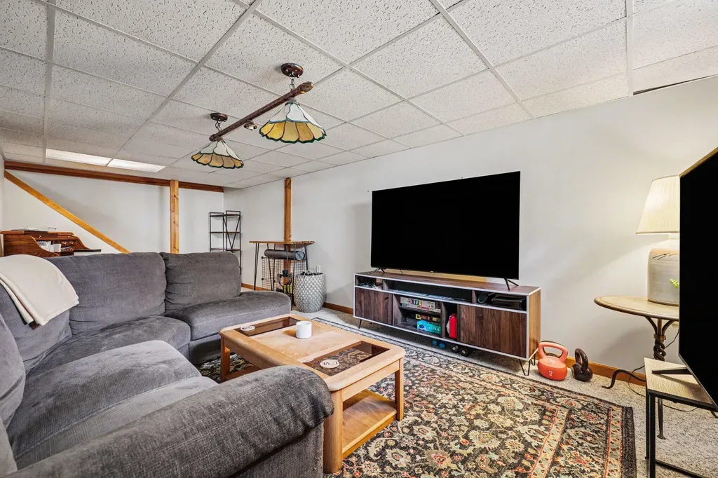 579 Venna Place Coopersville City MI 49404