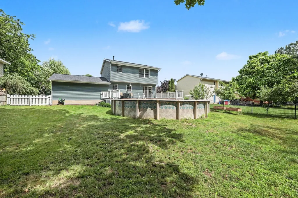 579 Venna Place Coopersville City MI 49404