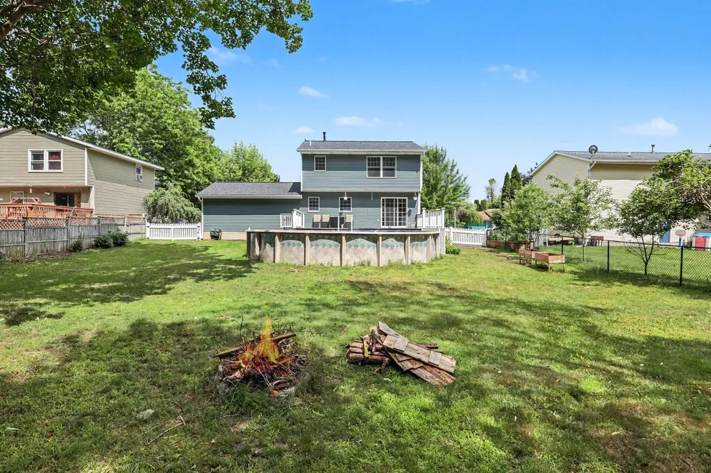 579 Venna Place Coopersville City MI 49404