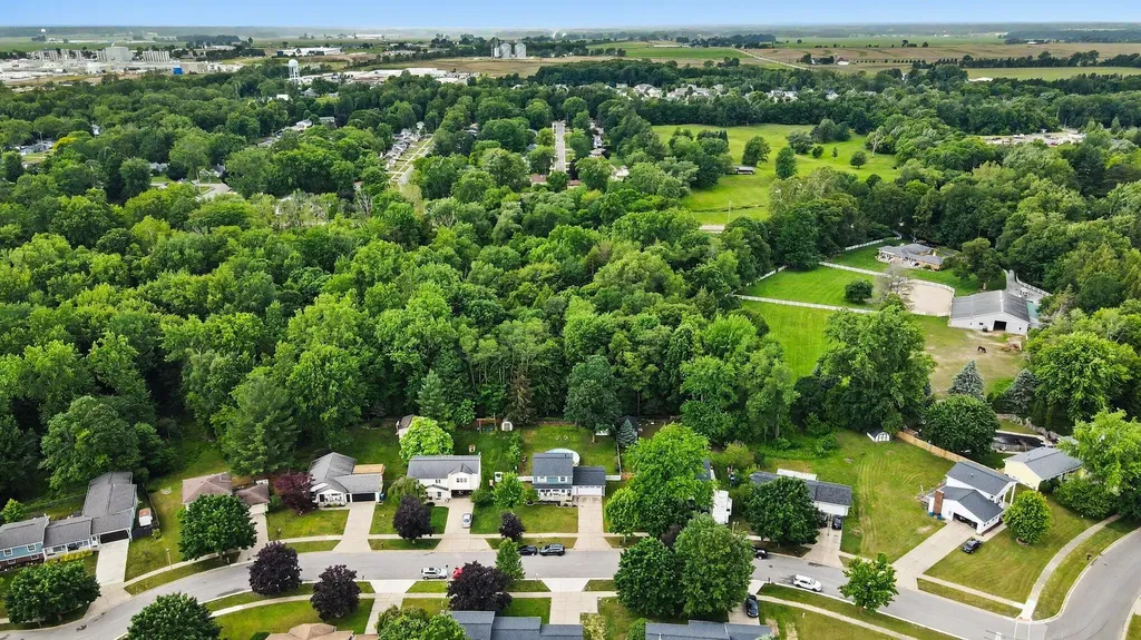 579 Venna Place Coopersville City MI 49404