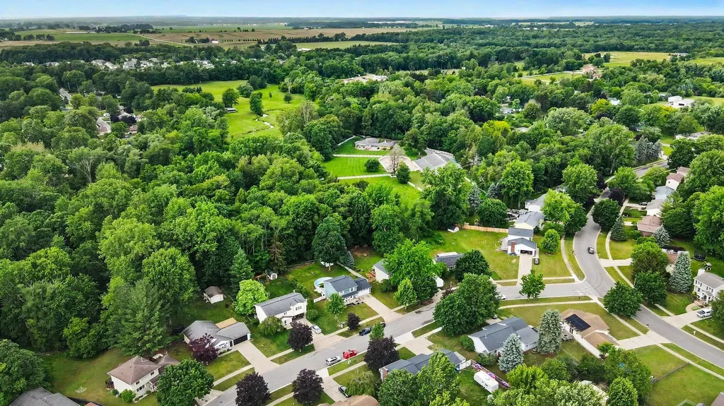 579 Venna Place Coopersville City MI 49404
