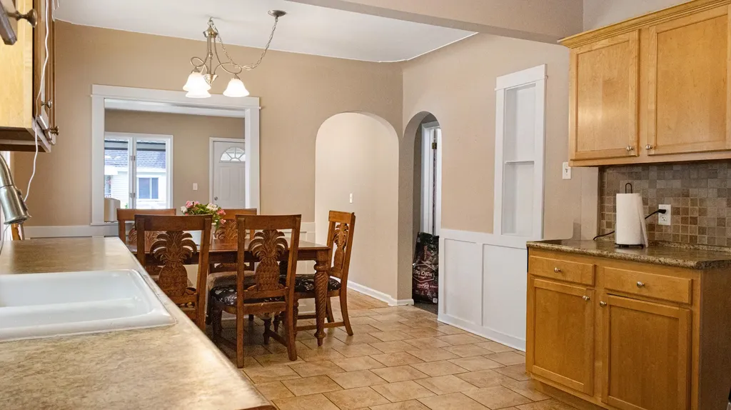 319 Holly Street SW Wyoming City MI 49548
