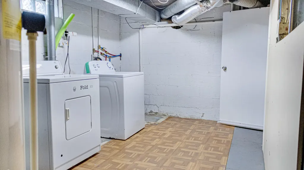319 Holly Street SW Wyoming City MI 49548
