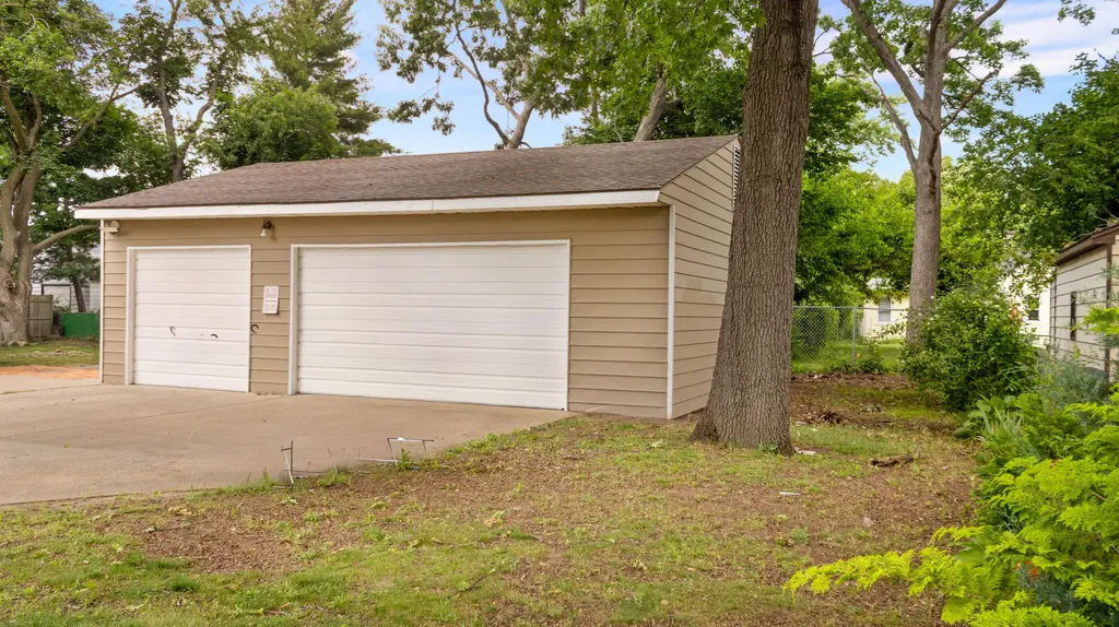 319 Holly Street SW Wyoming City MI 49548