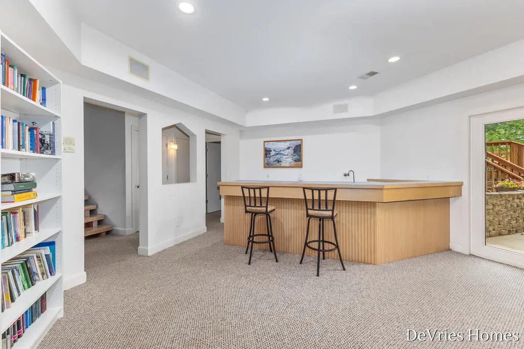 333 Fennessey Street SW Tallmadge Charter Township MI 49534