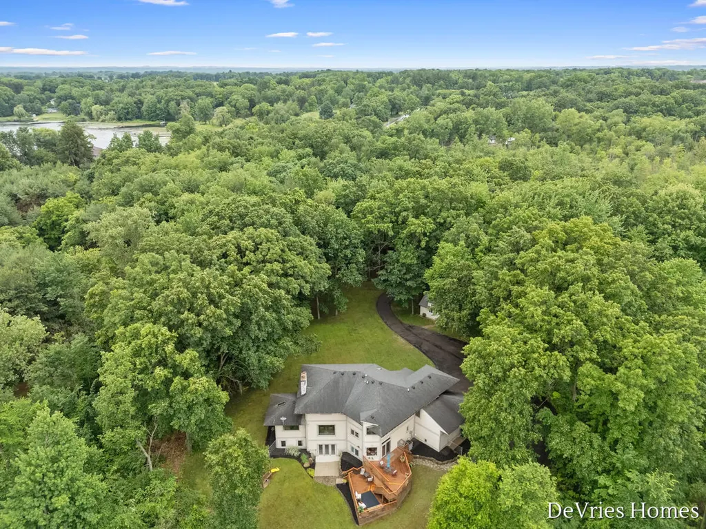 333 Fennessey Street SW Tallmadge Charter Township MI 49534