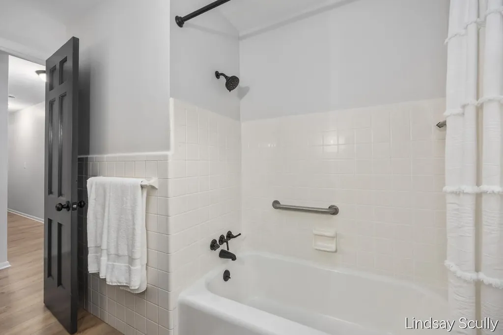 1955 Millbank Street SE Grand Rapids City MI 49508