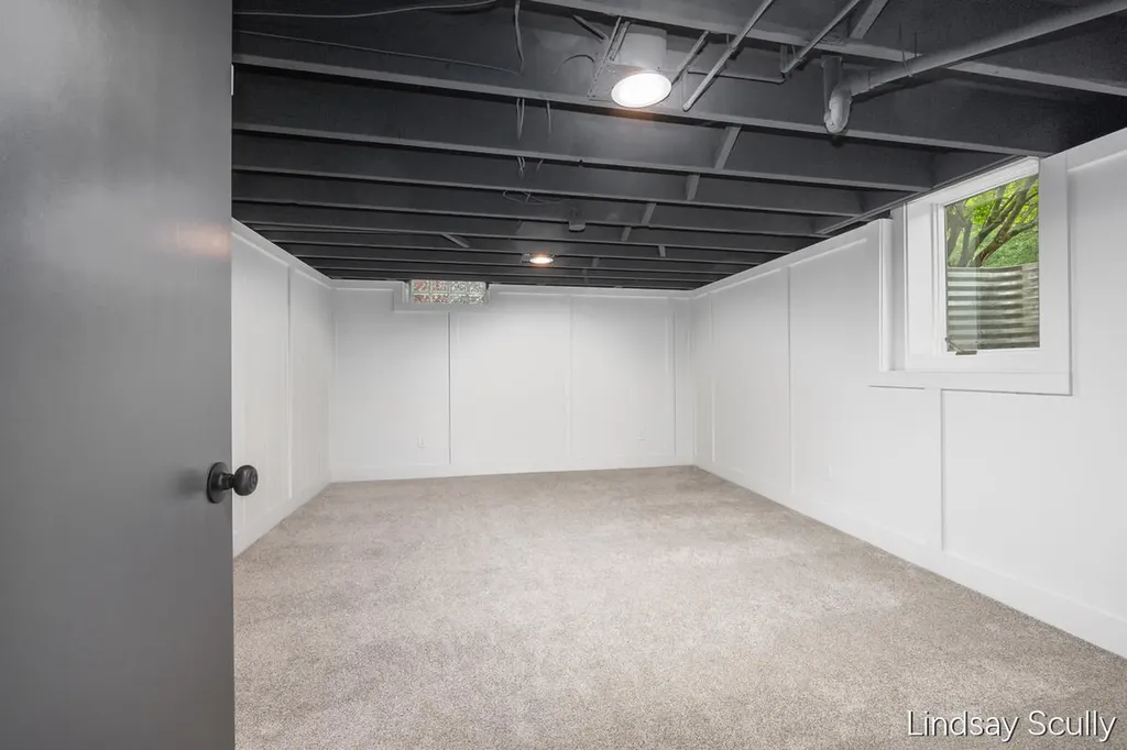 1955 Millbank Street SE Grand Rapids City MI 49508