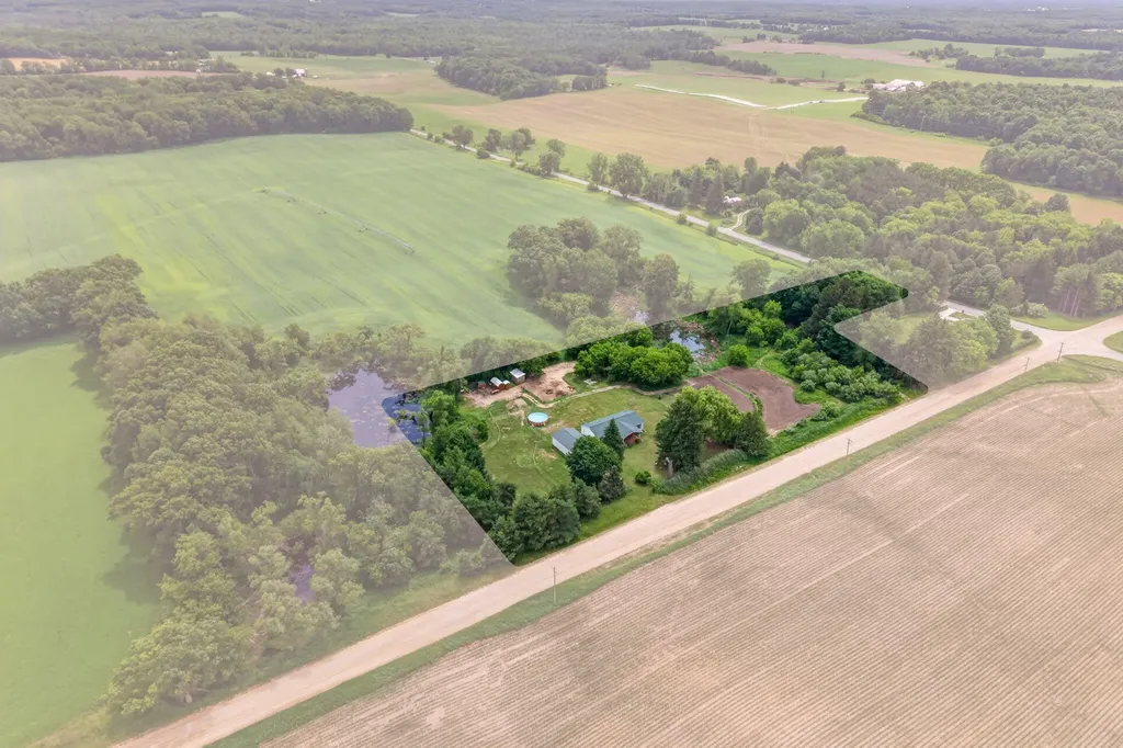 5110 N Cedar Lake Road NE Day Township MI 48829