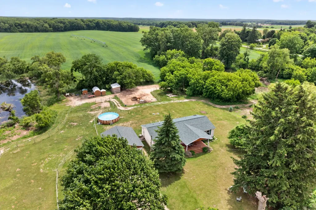 5110 N Cedar Lake Road NE Day Township MI 48829