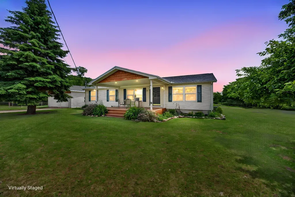 5110 N Cedar Lake Road NE Day Township MI 48829