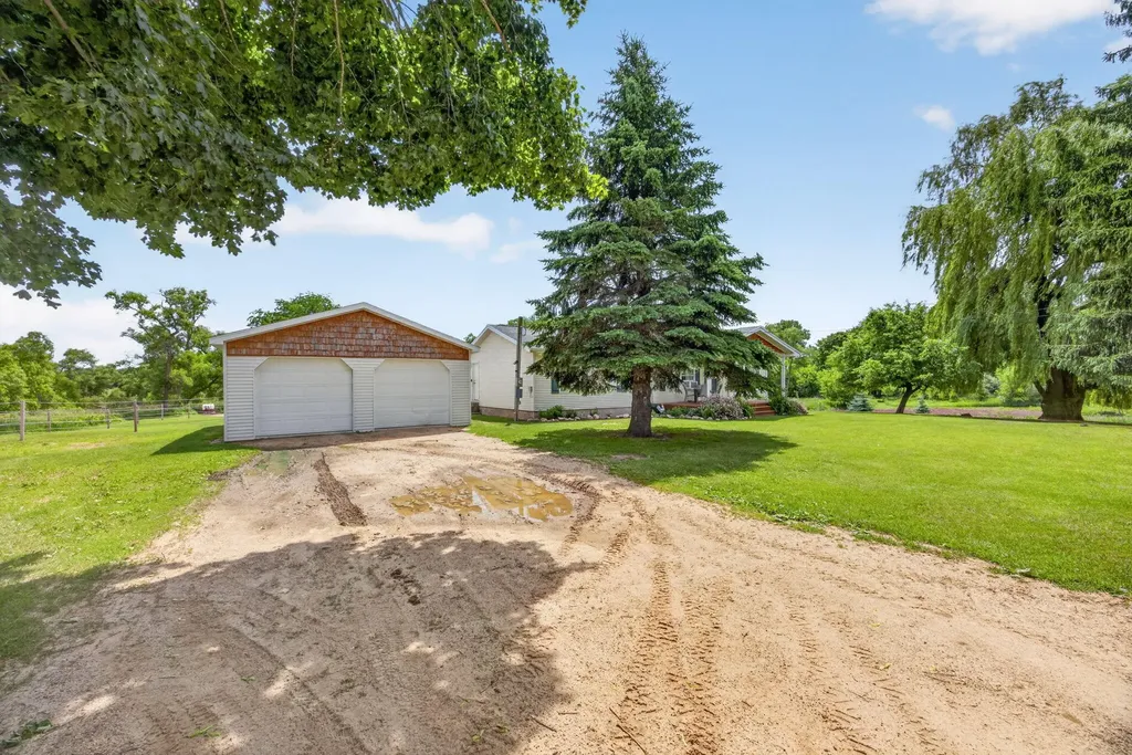5110 N Cedar Lake Road NE Day Township MI 48829