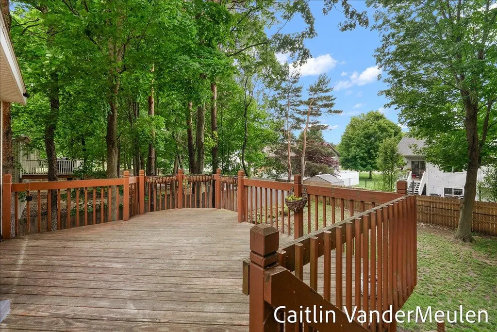 11035 Timberline Drive Allendale Charter Township MI 49401