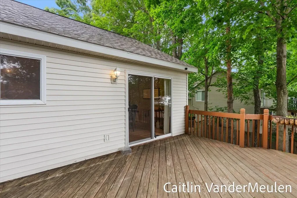 11035 Timberline Drive Allendale Charter Township MI 49401