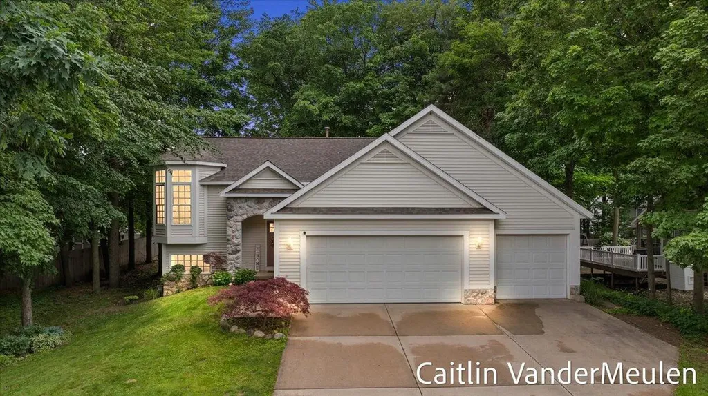 11035 Timberline Drive Allendale Charter Township MI 49401