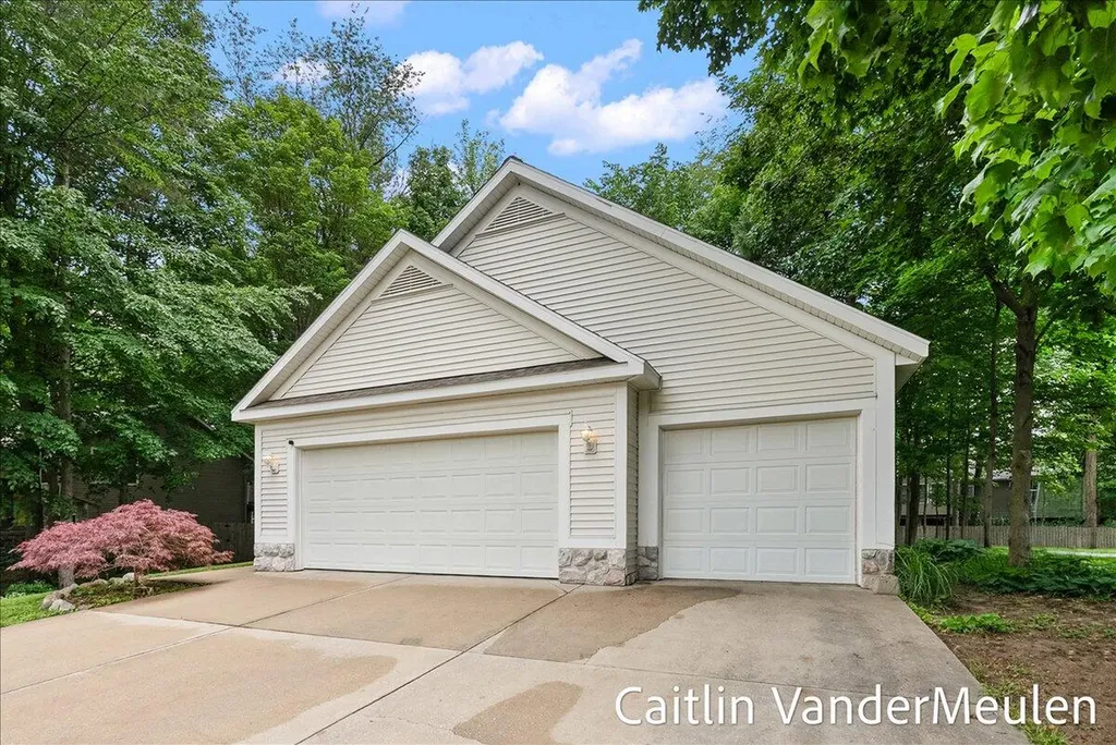 11035 Timberline Drive Allendale Charter Township MI 49401