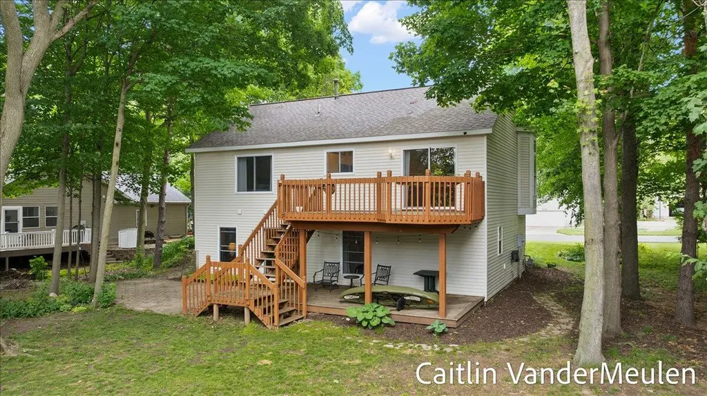 11035 Timberline Drive Allendale Charter Township MI 49401