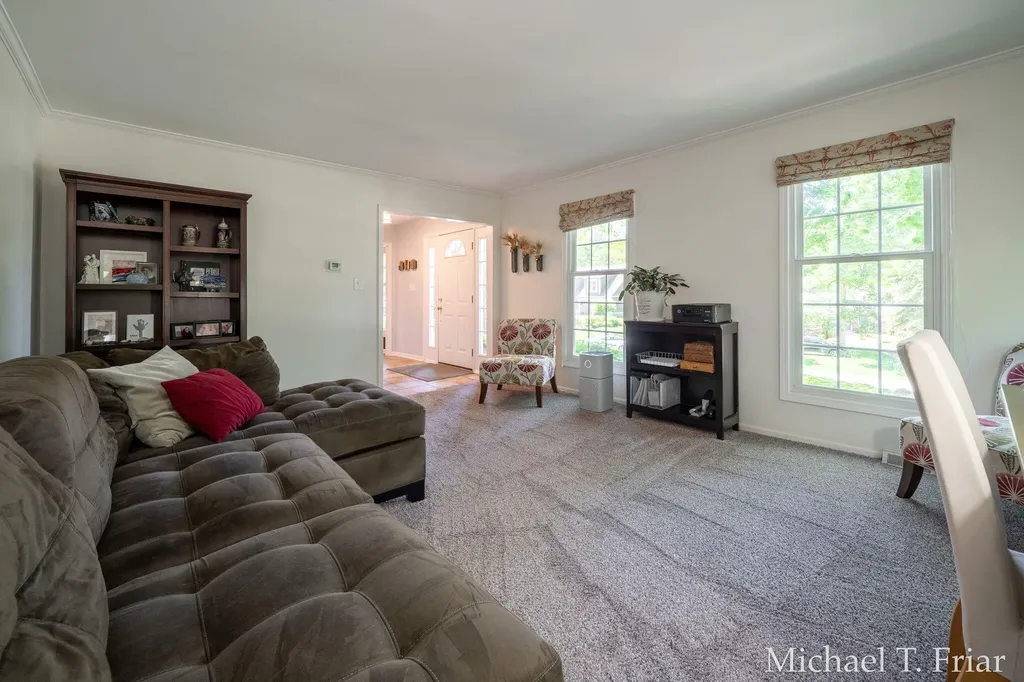 7421 Treeline Drive SE Cascade Charter Township MI 49546