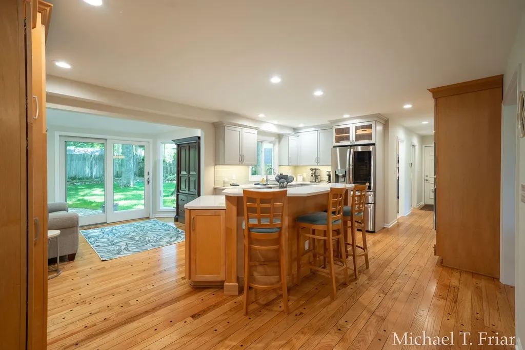 7421 Treeline Drive SE Cascade Charter Township MI 49546