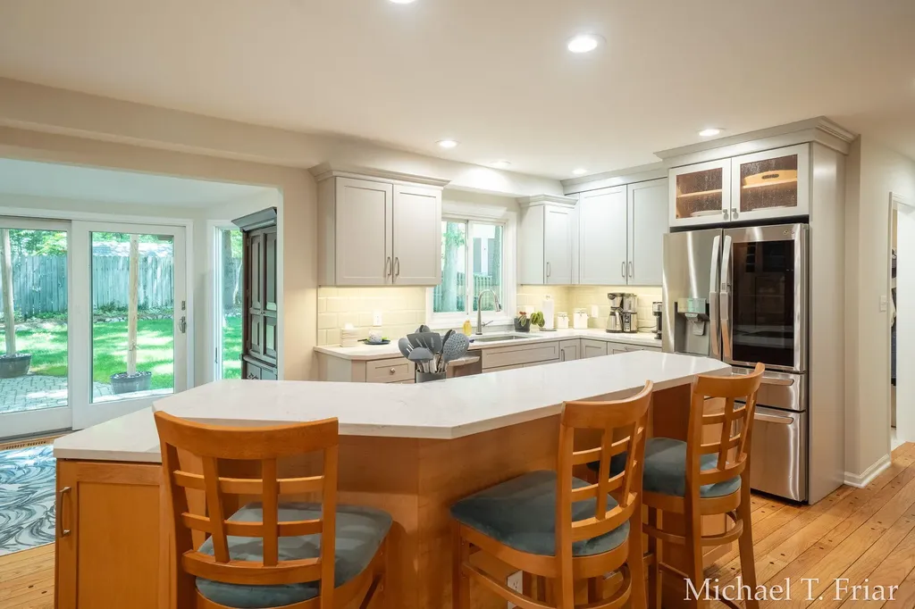 7421 Treeline Drive SE Cascade Charter Township MI 49546
