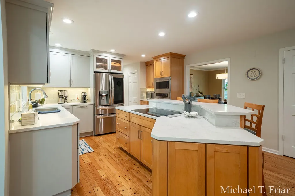 7421 Treeline Drive SE Cascade Charter Township MI 49546