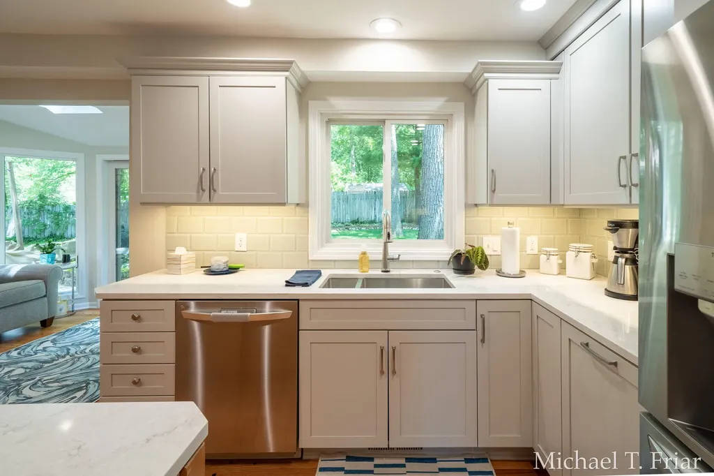 7421 Treeline Drive SE Cascade Charter Township MI 49546