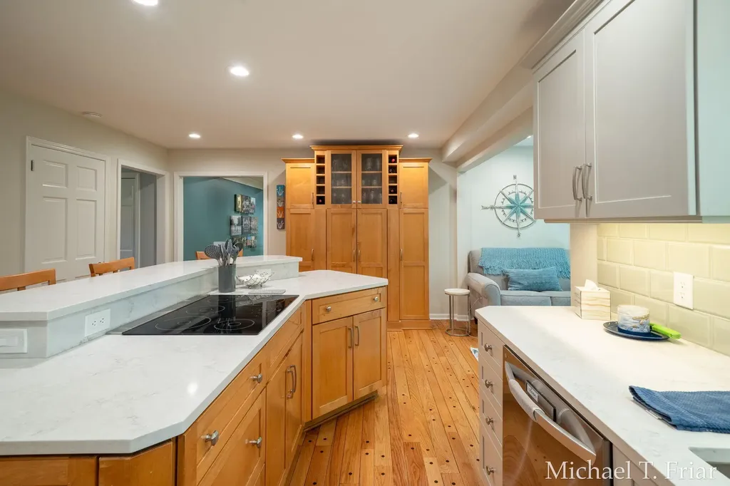 7421 Treeline Drive SE Cascade Charter Township MI 49546