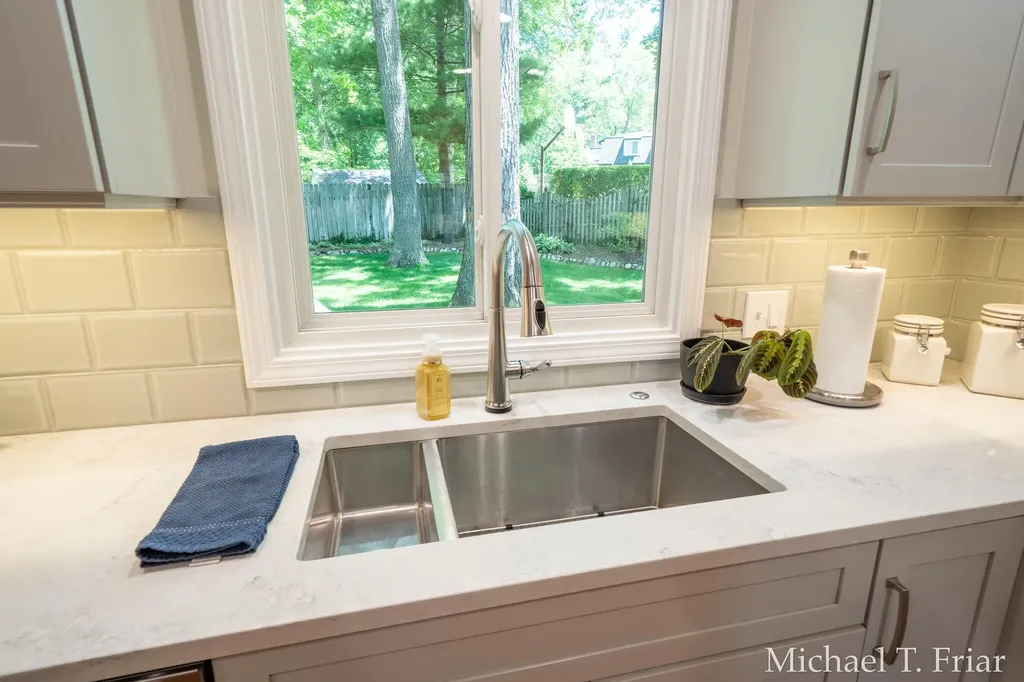 7421 Treeline Drive SE Cascade Charter Township MI 49546