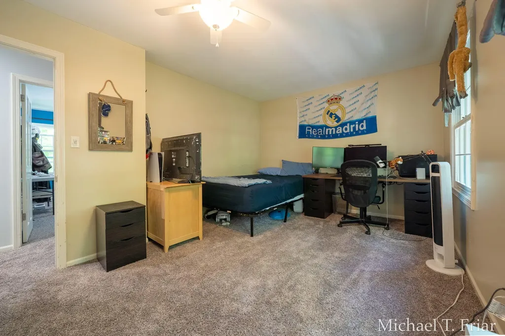 7421 Treeline Drive SE Cascade Charter Township MI 49546