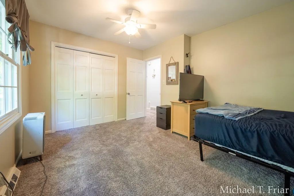 7421 Treeline Drive SE Cascade Charter Township MI 49546
