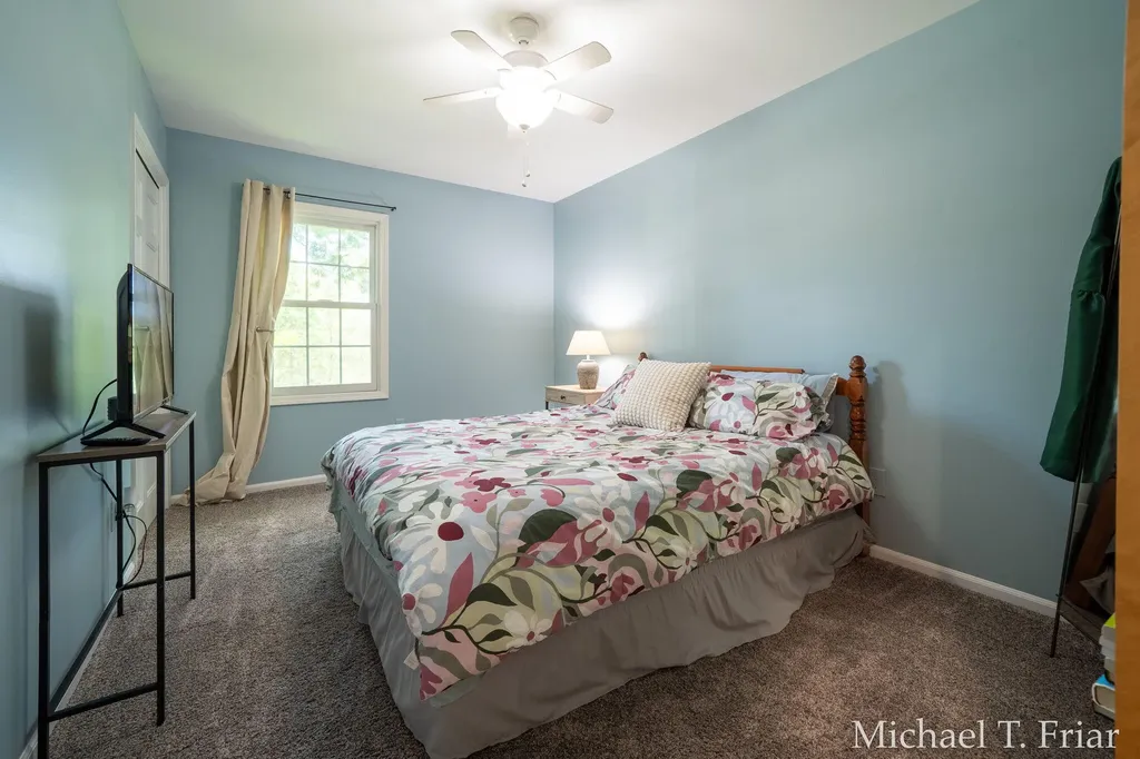 7421 Treeline Drive SE Cascade Charter Township MI 49546