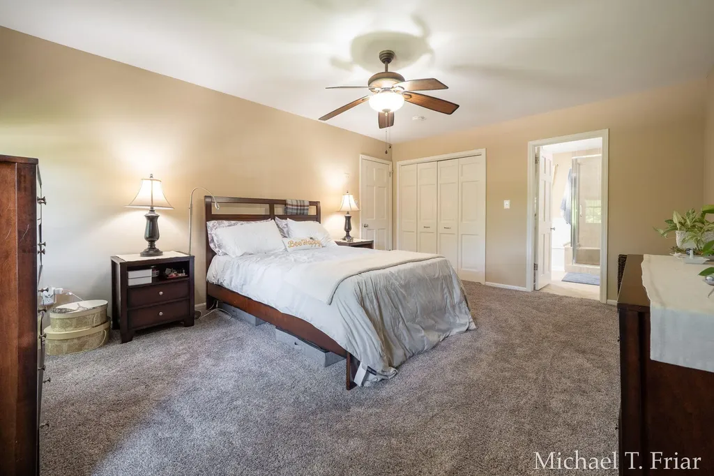 7421 Treeline Drive SE Cascade Charter Township MI 49546