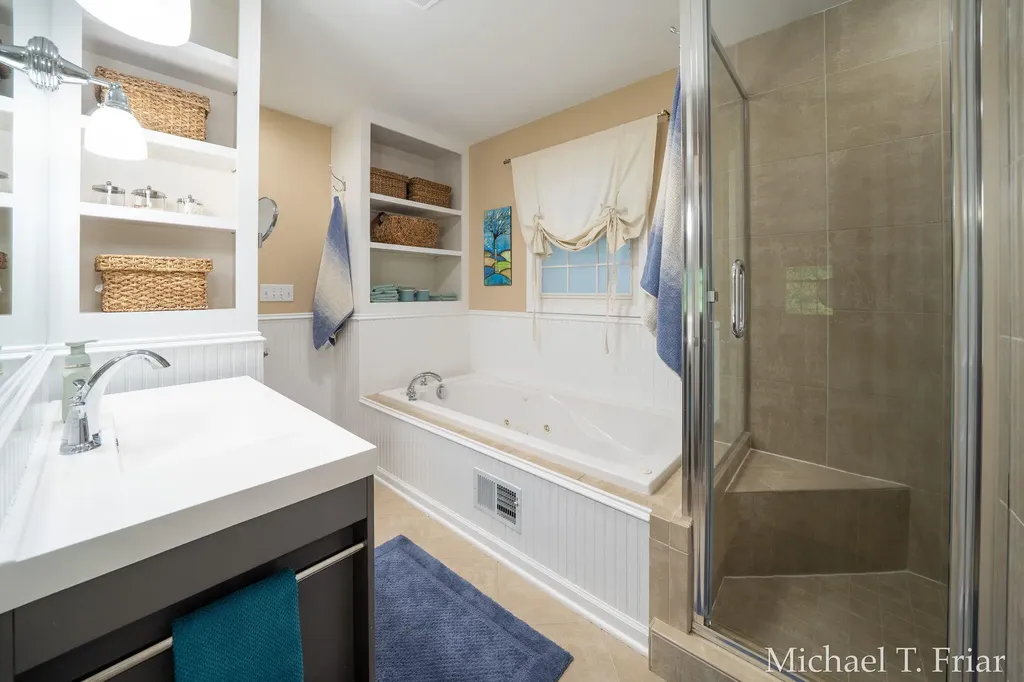 7421 Treeline Drive SE Cascade Charter Township MI 49546