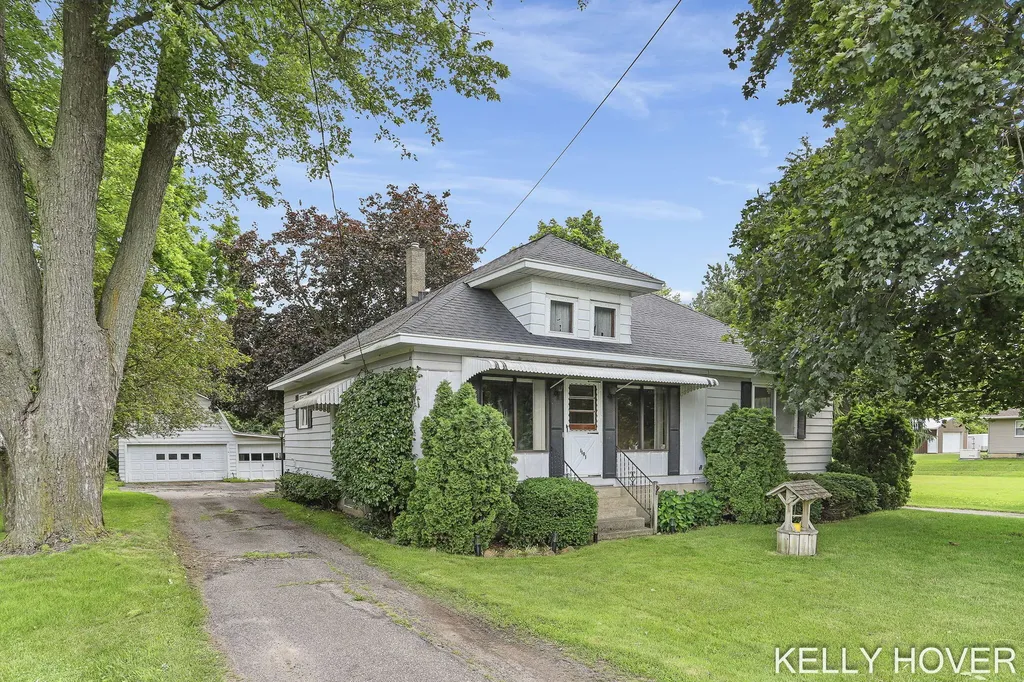 1191 144th Avenue Dorr Township MI 49348