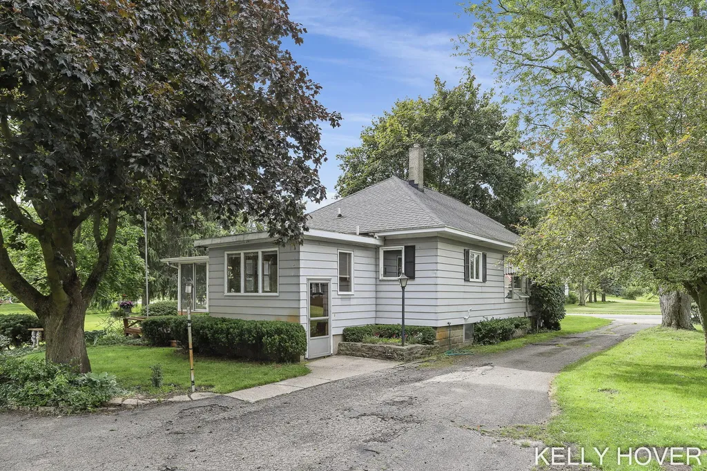 1191 144th Avenue Dorr Township MI 49348