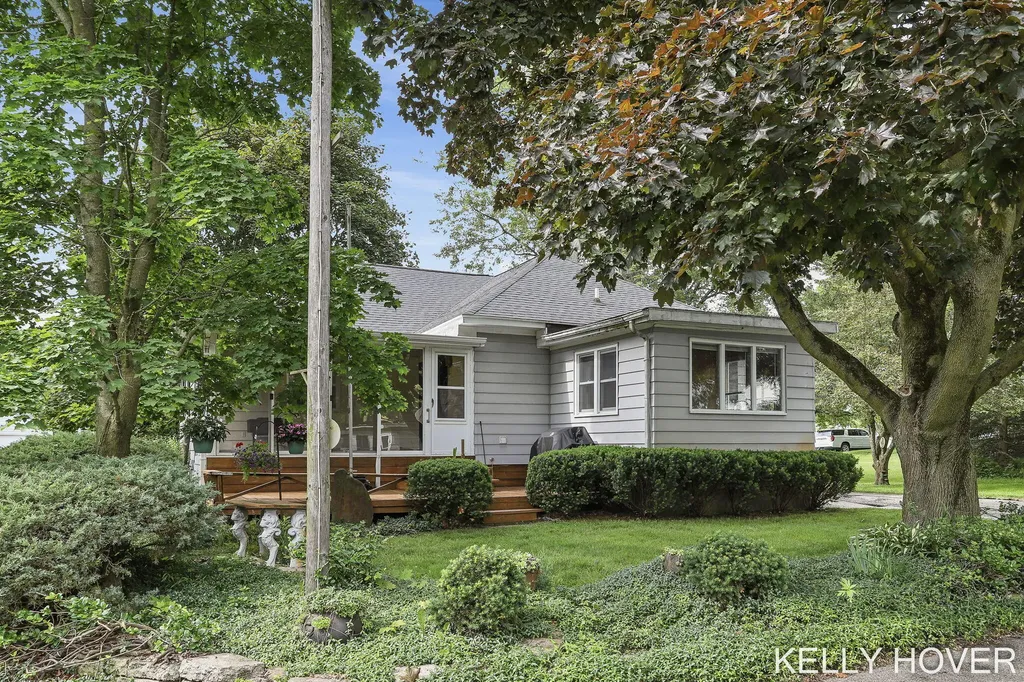 1191 144th Avenue Dorr Township MI 49348