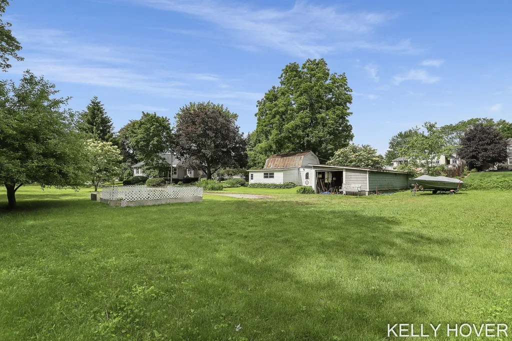 1191 144th Avenue Dorr Township MI 49348