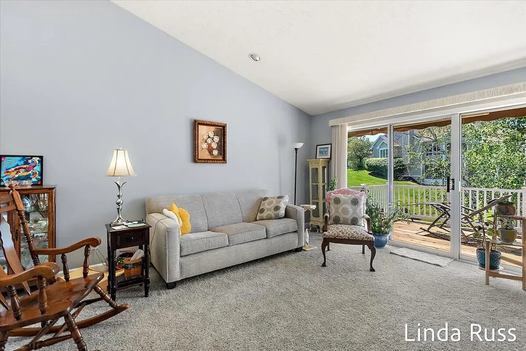 3912 Pemberton Drive SE Grand Rapids City MI 49508