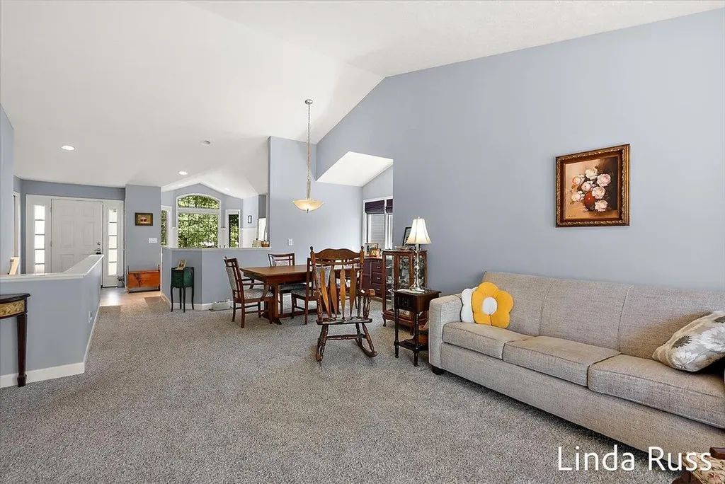 3912 Pemberton Drive SE Grand Rapids City MI 49508