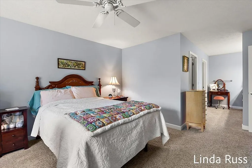 3912 Pemberton Drive SE Grand Rapids City MI 49508