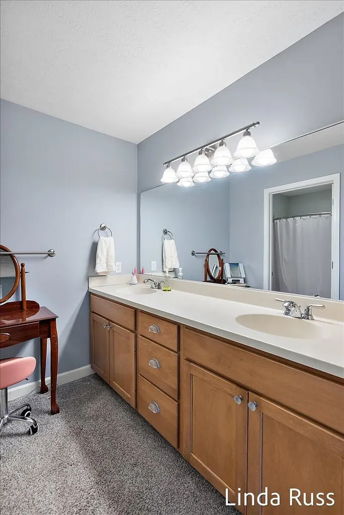 3912 Pemberton Drive SE Grand Rapids City MI 49508