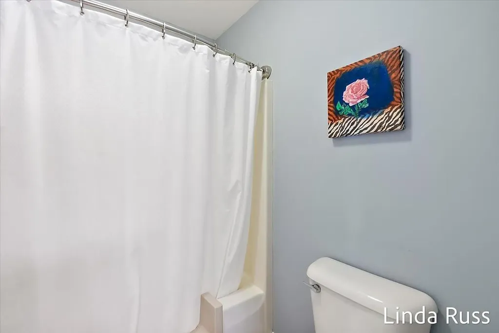 3912 Pemberton Drive SE Grand Rapids City MI 49508