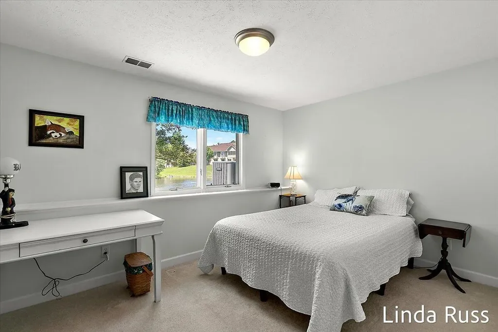 3912 Pemberton Drive SE Grand Rapids City MI 49508