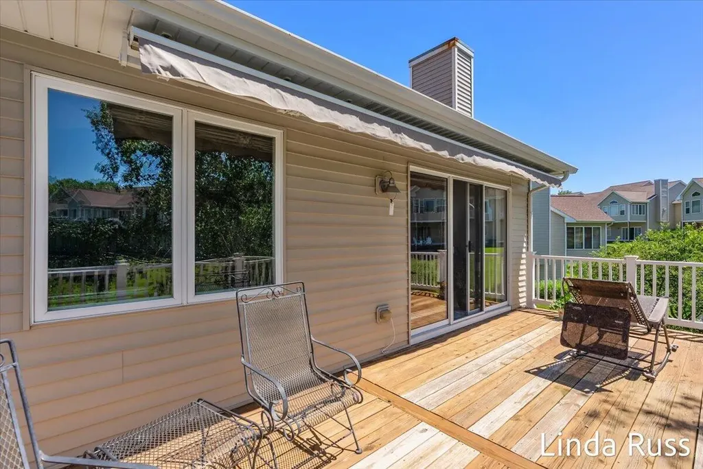 3912 Pemberton Drive SE Grand Rapids City MI 49508