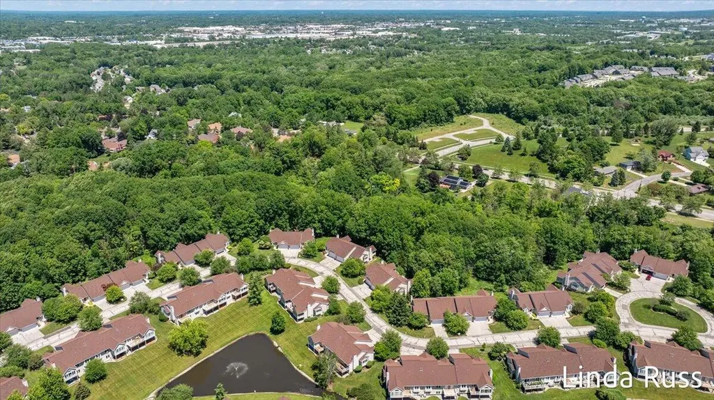 3912 Pemberton Drive SE Grand Rapids City MI 49508
