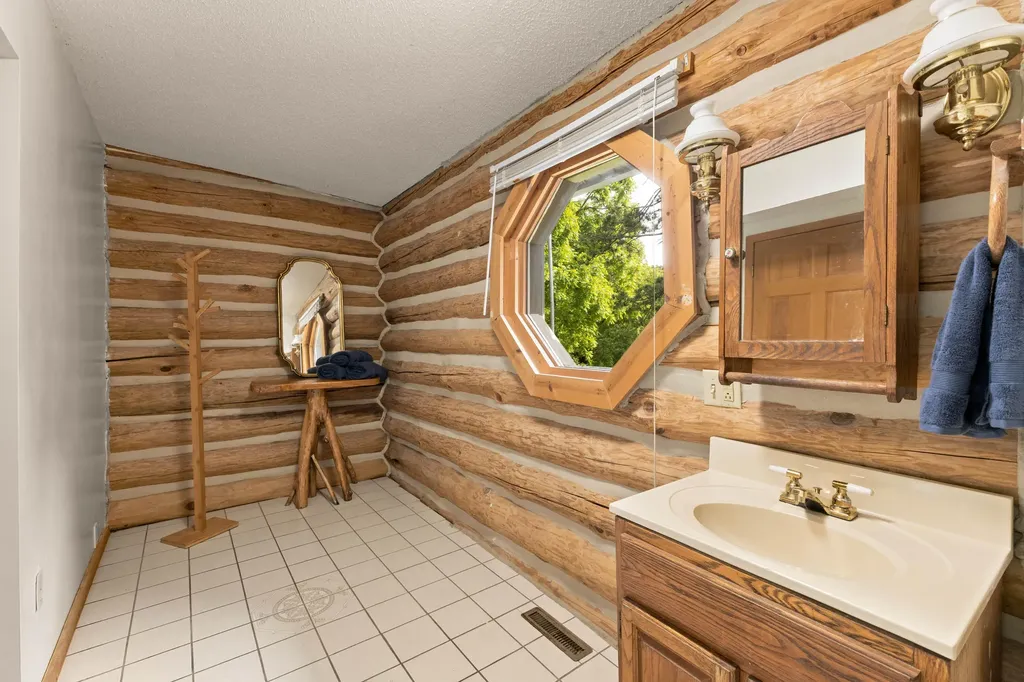 17097 Roosevelt Road Ferrysburg City MI 49456