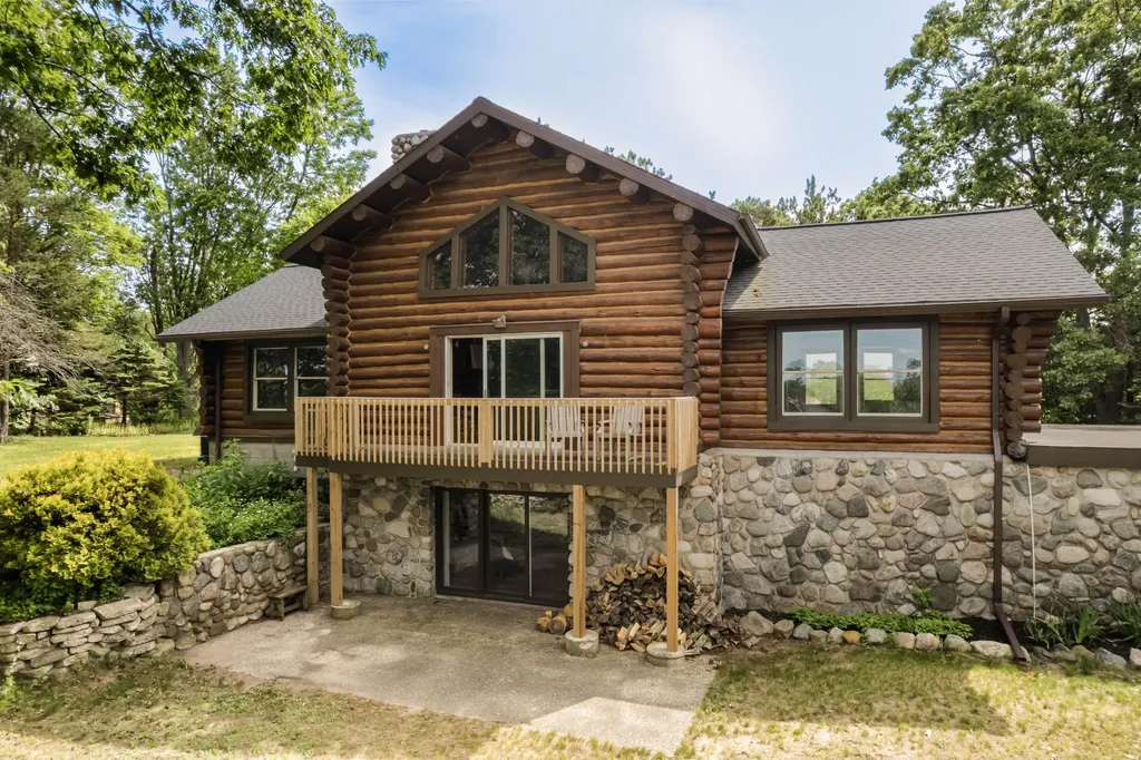 17097 Roosevelt Road Ferrysburg City MI 49456