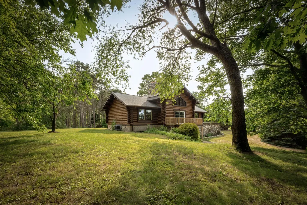 17097 Roosevelt Road Ferrysburg City MI 49456