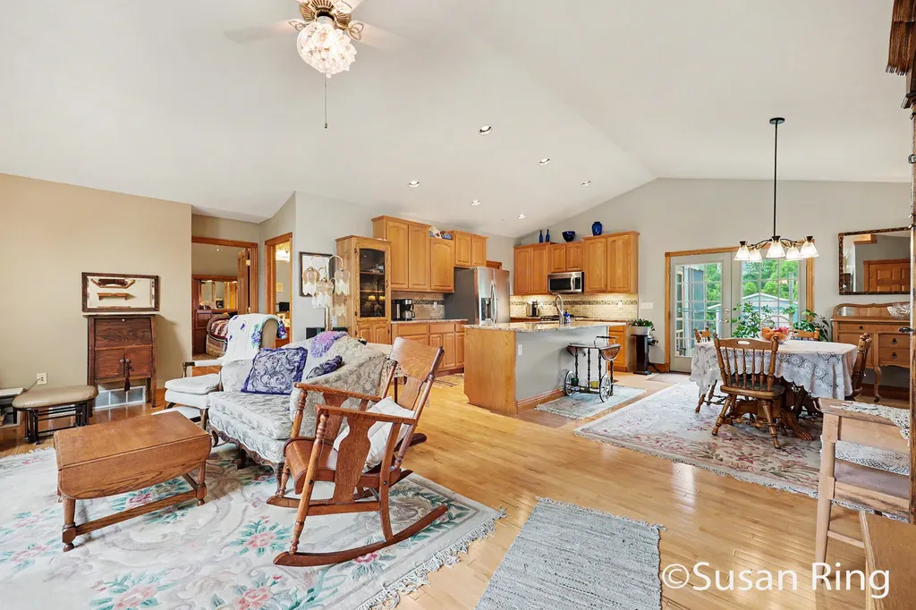 3454 Holland Lake Evergreen Township MI 48884