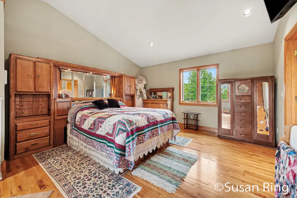 3454 Holland Lake Evergreen Township MI 48884